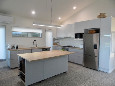 WHITE SHELLS HOLIDAY RENTAL - Accommodation Asia 2