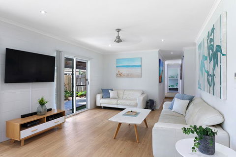 Whitsunday Palms - Accommodation Asia 2
