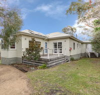 Windward House - Accommodation Asia