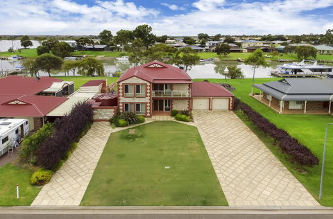 Windy's At Wellington - Accommodation Asia 1