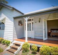 Wine Country Cottage located right at the Hunter Valley gateway close to everything - Accommodation Guide