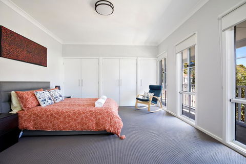 Winsome - Accommodation Asia 3