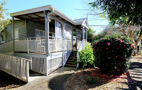 Wisteria Cottage 95 Main Western Road - Accommodation Asia 2