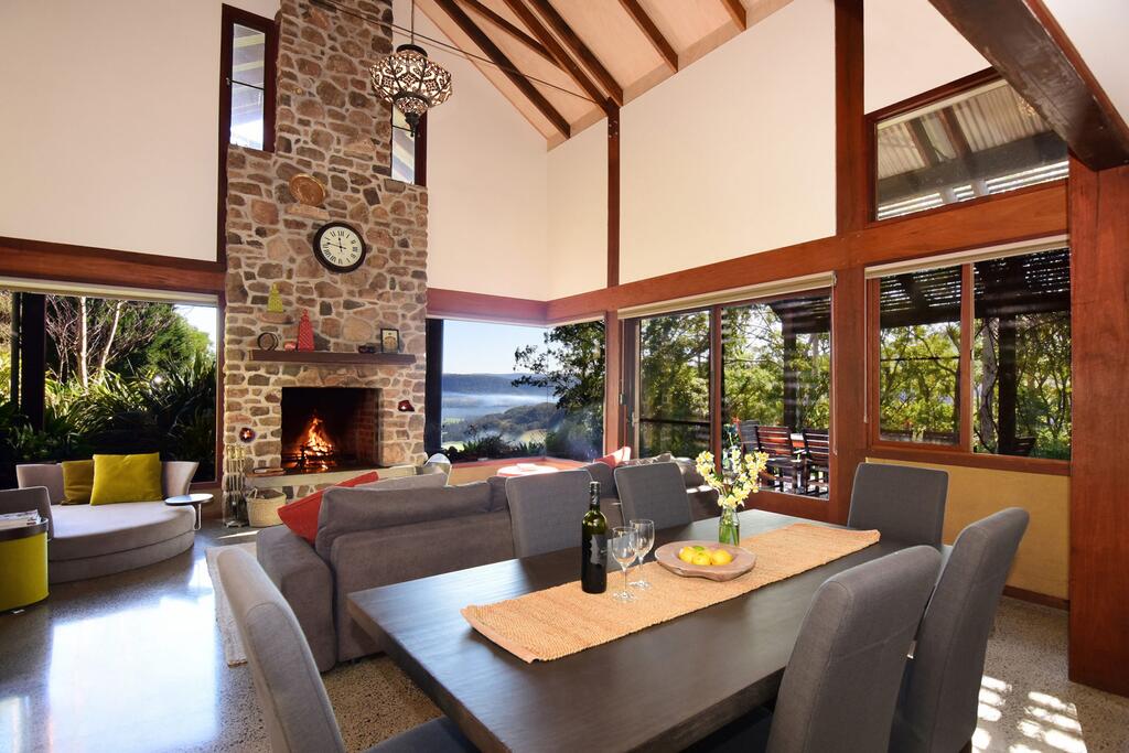 Broughton Vale NSW Accommodation Asia