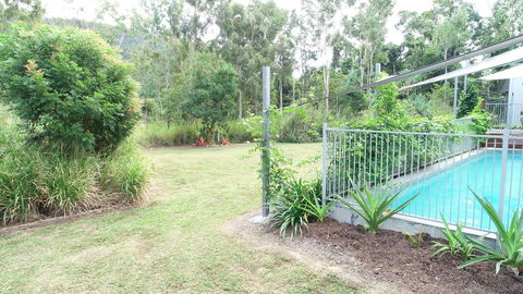 Woodwark Bay Retreat Airlie Beach - Accommodation Asia 2