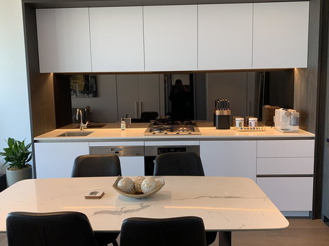 Xu's Residence@No.1 Collins Wharf - Accommodation Guide 2
