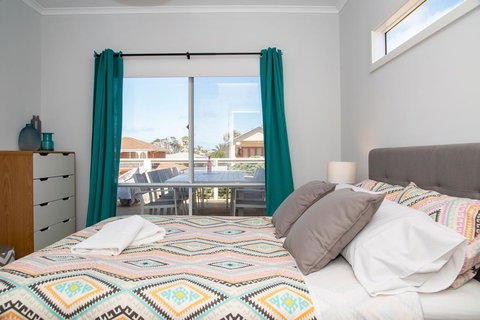 Xanadu - Aldinga Beach - Accommodation Guide 2