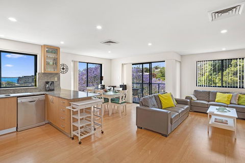 Yacaaba Terrace, Unit 9, 3 Yacaaba Street - Accommodation Asia 1