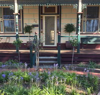 Yapera On Lucan - Accommodation Asia