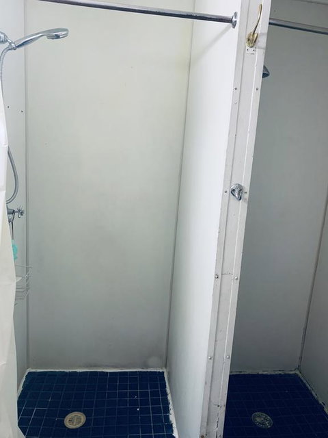 Yellow Submarine Backpackers - Accommodation Guide 3