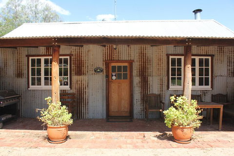 York Cottages And Burnley House - Accommodation Asia 0