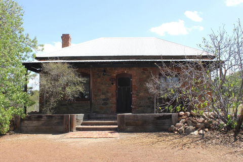 York Cottages And Burnley House - Accommodation Asia 3