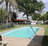 Young Caravan Park - Accommodation Asia