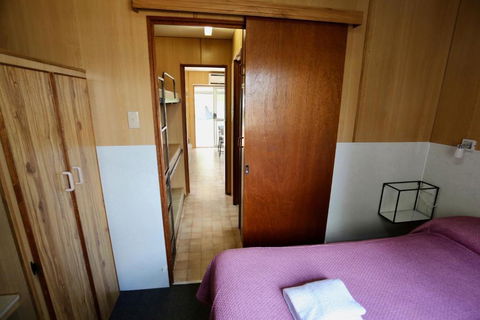 Young Tourist Park - Accommodation Asia 1