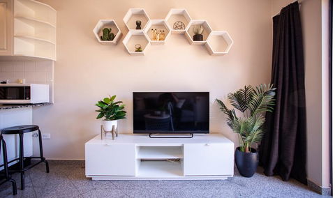 Your Home Here In Sydney - Accommodation Asia 1