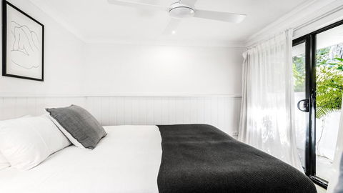Your Luxury Escape - Den - 5min Walk To Clarke's Beach - Accommodation Guide 2