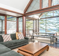 Your Luxury Escape - On The Bay - Stunning Beachfront Apartment - Accommodation Guide