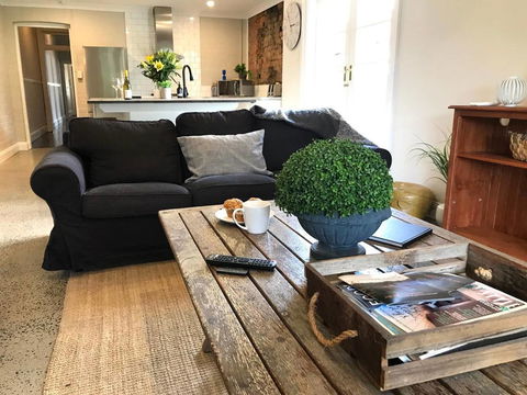 YSG The Edward Townhouse 151 - Walk To Town - Accommodation Asia 0