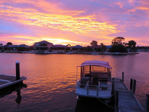 Yunderup Canal Getaway - Accommodation China 2