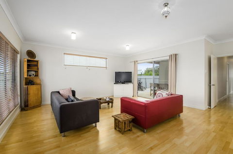 Zaahira House - Accommodation Asia 2