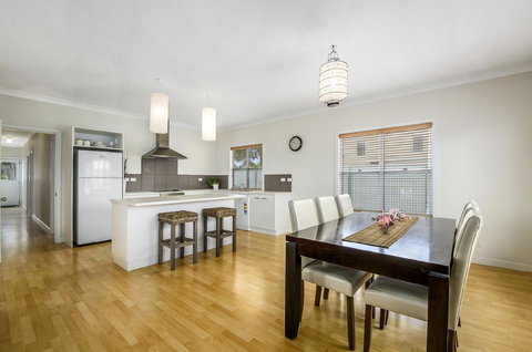 Zaahira House - Accommodation Asia 3