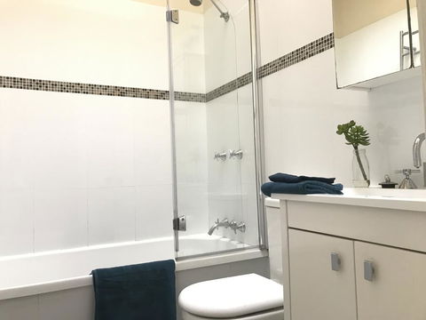 Zaara - Accommodation Asia 1