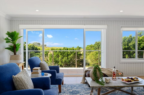 Zephyr On Sapphire - Accommodation Guide 2