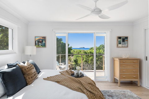 Zephyr On Sapphire - Accommodation Guide 0