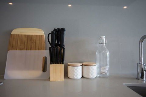 Modern City Comfy And Warm Apt@Parkville+Carpark - Accommodation Asia 2