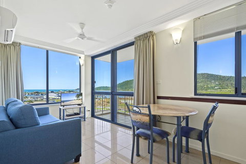 AirliediseNO Hills5min Walk 2 Port Of Airlie/Ferry TerminalWiFiNetflix - Accommodation Asia 0