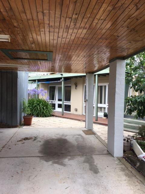 A2, 9A In The East Suburb - Accommodation Guide 1