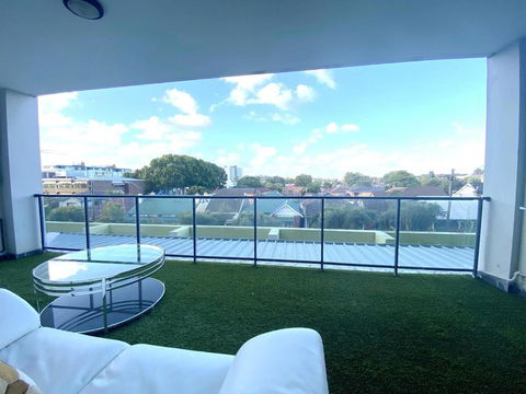 A Cozy 2B2B Apartment Near Airport & Train Station - Accommodation Guide 3