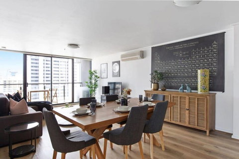 A 3BR Apt Next To Southern Cross FREE Parking - Accommodation Asia 0