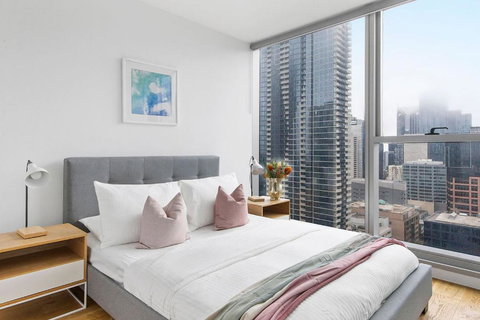 A Chic & Lovely 2BR Apt CBD With City Views - Accommodation Asia 0