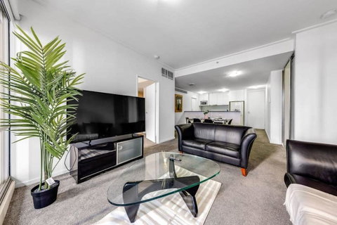A Comfy 2BR Apt Right Next To Darling Harbour - Accommodation Asia 0