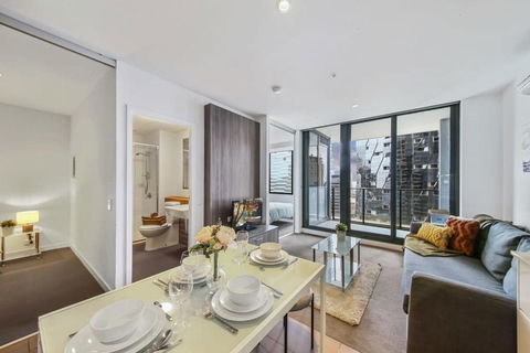 A Comfy & Stylish 2BR Apt Near Southern Cross - Accommodation Guide 2