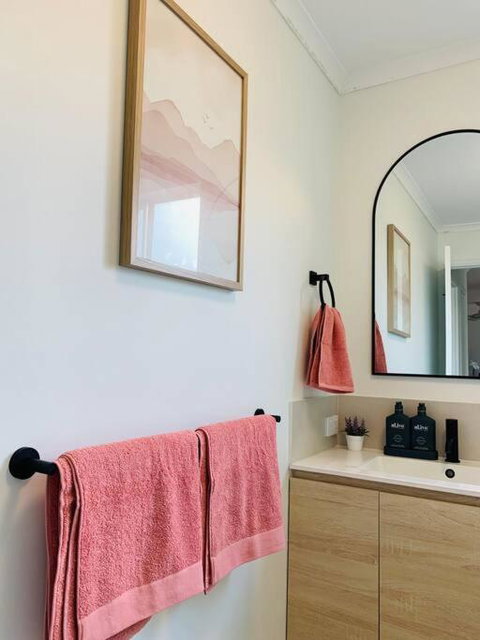 A Cosy And Peaceful Apartment In The Heart Of Yandina - Accommodation Asia 1