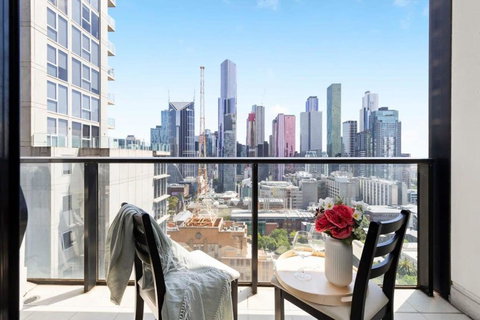 A Cozy 2BR Apt Near Melbourne Central City Views - Accommodation Asia 2