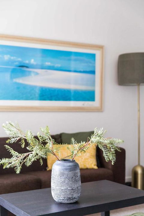 A Cozy 2BR Apt On Collins Near Flinders Station - Accommodation Guide 4