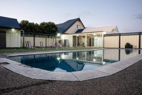 A Gem In Strathtulloh - Accommodation Asia 2