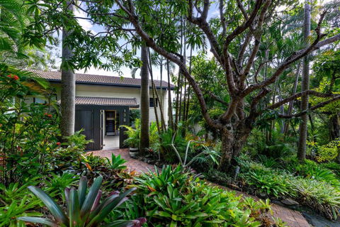 A Little Cove Treasure, Noosa Heads - Accommodation Guide 1