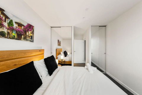 A Lux 2BR Apt With Panoramic Views, FREE Parking - Accommodation Guide 1