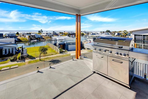 A Magnetic Retreat - Accommodation Guide 3