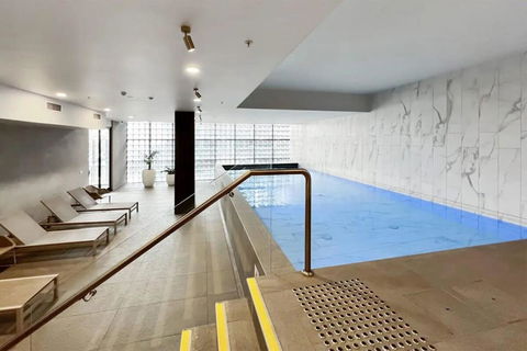 A Modern Apt Near Southern Cross With City Views - Accommodation Guide 3