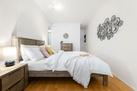 A Modern & Stylish Studio Next To Darling Harbour - Accommodation Guide 1
