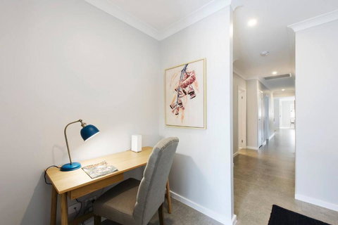 A Refreshing Mudgee Getaway At Felicitys On Court - Accommodation Asia 4