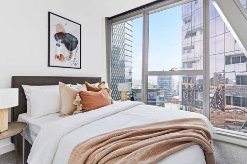 A Stylish 3BR Apt With Harbour Views FREE Parking - Accommodation Guide 1