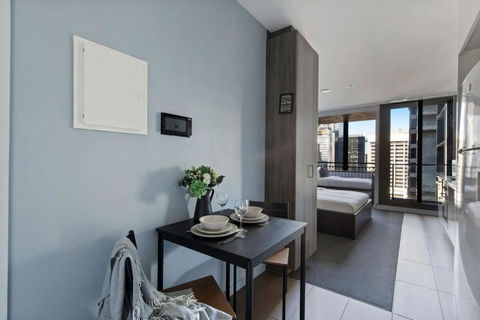 A Stylish & Comfy Studio Next To Southern Cross - Accommodation Guide 3