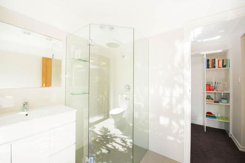 A Suite Spot In The Hills - Accommodation Guide 3