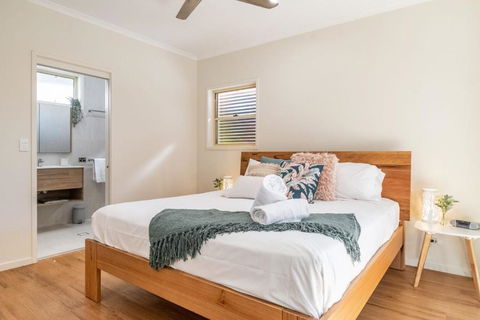 A Wave From It All - Lennox Head - Accommodation Guide 4